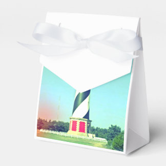 Classic Lighthouse favor box