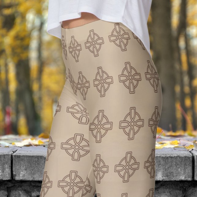 Classic Peach Bisque Tribal Cross Pattern Leggings (Classic Peach Bisque Tribal Cross Pattern Leggings)