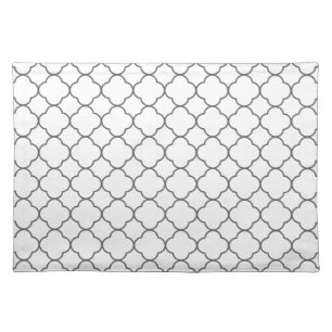 Classic Quatrefoil Pattern Cloth Placemat
