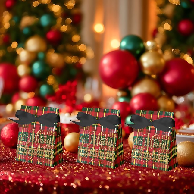 Classic Red & Green Tartan “Merry Christmas” Favor Boxes (Adorable Festive Classic Plaid "Merry Christmas" Favor Boxes )