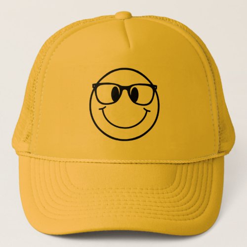 Classic Retro Nerd Geek Face Smiling Smile Trucker Hat