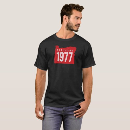 Classic Retro Vintage Portland 1977 Distressed T_Shirt