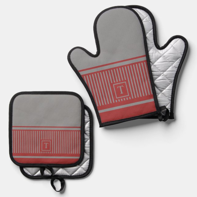 Classic Stripe Monogram Oven Mitt & Pot Holder Set (Front/Back)