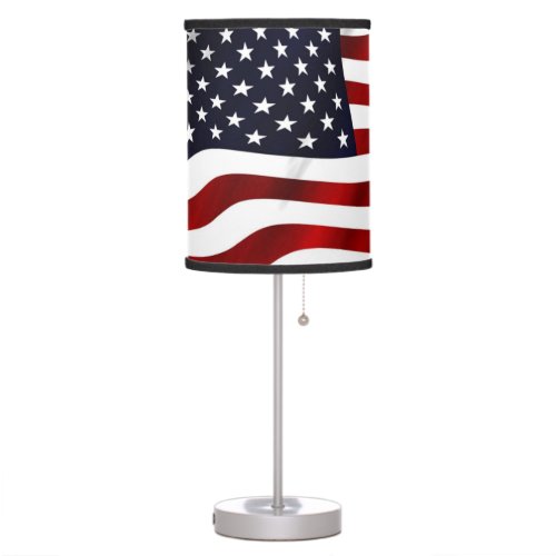 CLASSIC UNITED STATES OF AMERICA FLAG TABLE LAMP