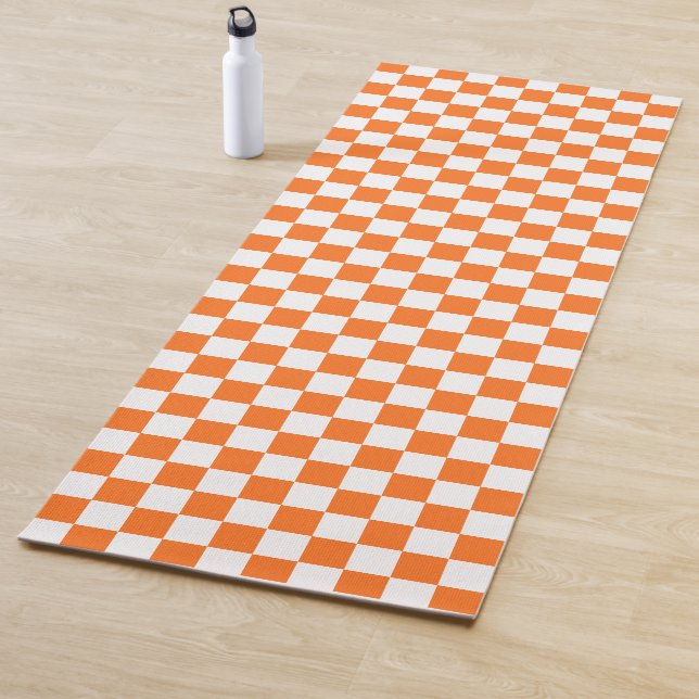 Classic visual salmon checkerboard  yoga mat (In Situ)