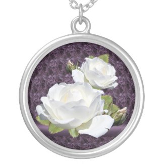 Classic White Roses Round Necklace