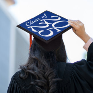 Classy Graduation Year Cap Topper
