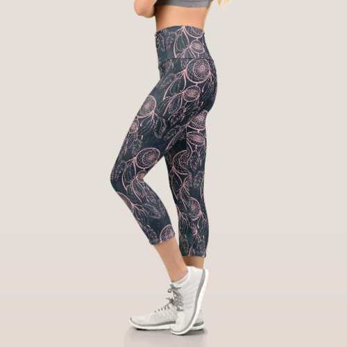 Classy Rose Gold dreamcatcher Grey Pattern Capri Leggings