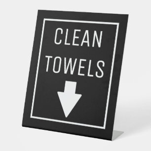 CLEAN TOWELS PEDESTAL SIGN