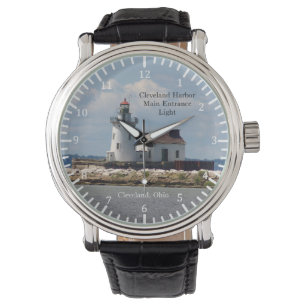 Cleveland Harbor Main Entrance Light watch