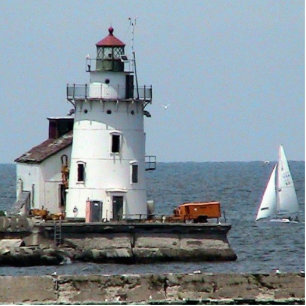 Cleveland Lighthouse - Summer Statuette