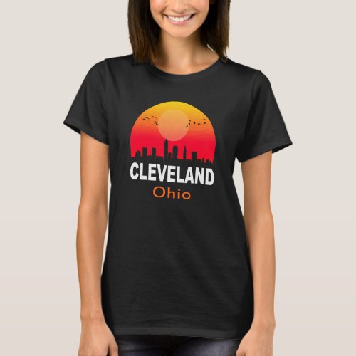 Cleveland Ohio Vintage Sunset Retro City State USA T_Shirt