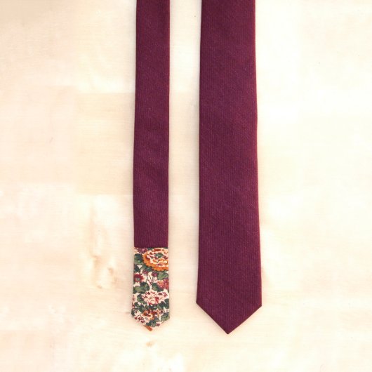 Cliff - Solid Claret Red Wool Skinny Necktie (Front)