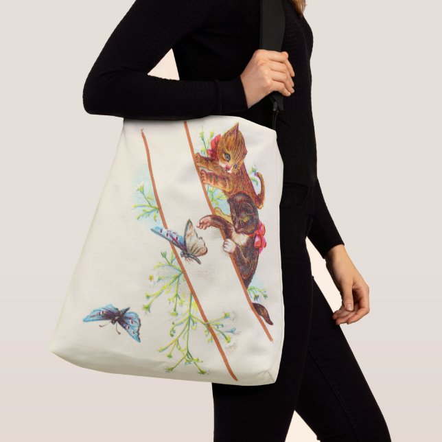 climbing kittens and butterflies print crossbody bag (Close Up)