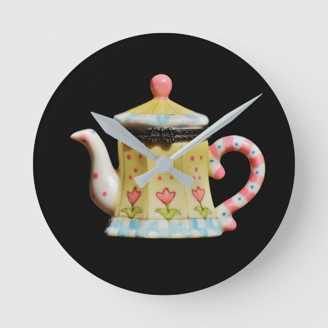 clock, medium,  round, image, teapot, design round clock (Front)