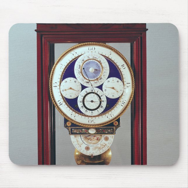 Clock with four dials and the signs of the mouse pad (Front)