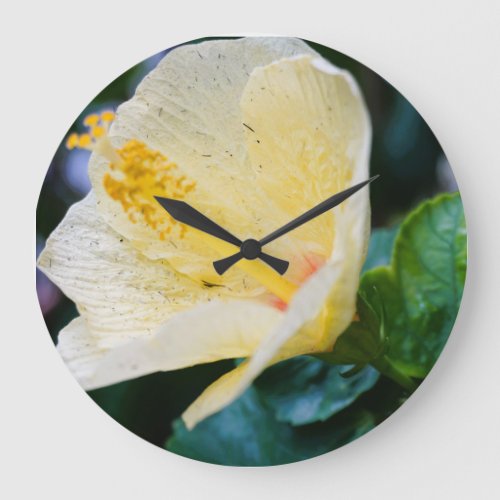Clock with yellow flower