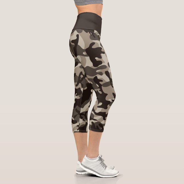 Close Quarter Camouflage  Capri Leggings (Right)