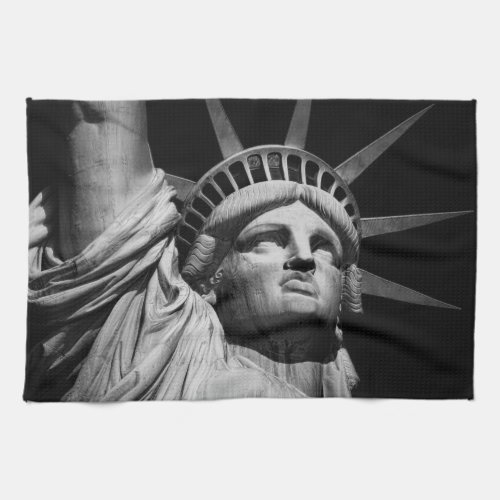 Close_up Black White Statue of Liberty New York Towel