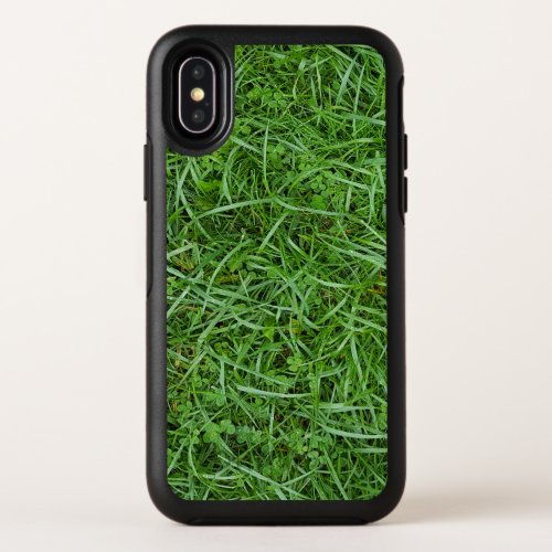 close up of green wet grass OtterBox symmetry iPhone XS case