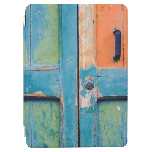 CLOSE-UP VIEW OF BLUE AND GREEN WOODEN DOOR iPad AIR COVER
