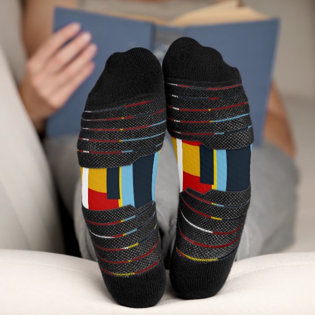 Clothing & Shoes > Women's Fashion > Clothing > Un Socks (Bottom)