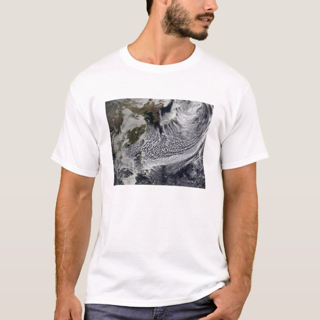 Cloud simulation of a single day 4 T-Shirt (Front)