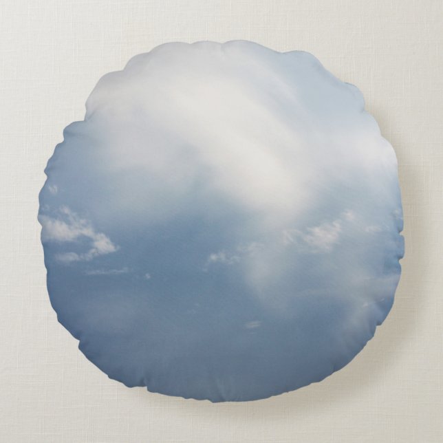 Cloudscape 3 round pillow (Front)