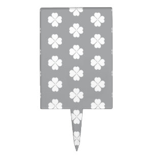 Clover flavored cake pick