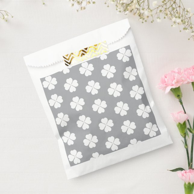 Clover flavored favor bags (Sealed)