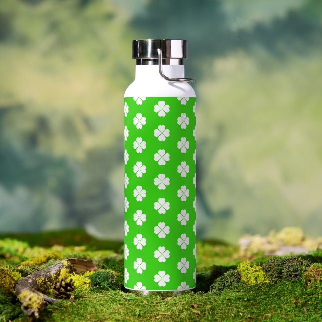Clover flavored water bottle (Outdoor (Rotated))