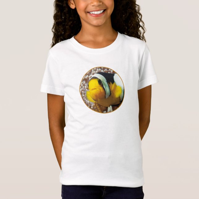 Clownfish - Close-Up! Round Photographic Design |  T-Shirt (Front)