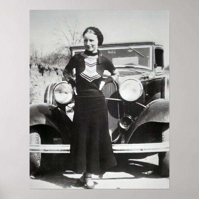CLYDE's PARTNER BONNIE PARKER STRIKES A POSE 1934 Poster (Front)