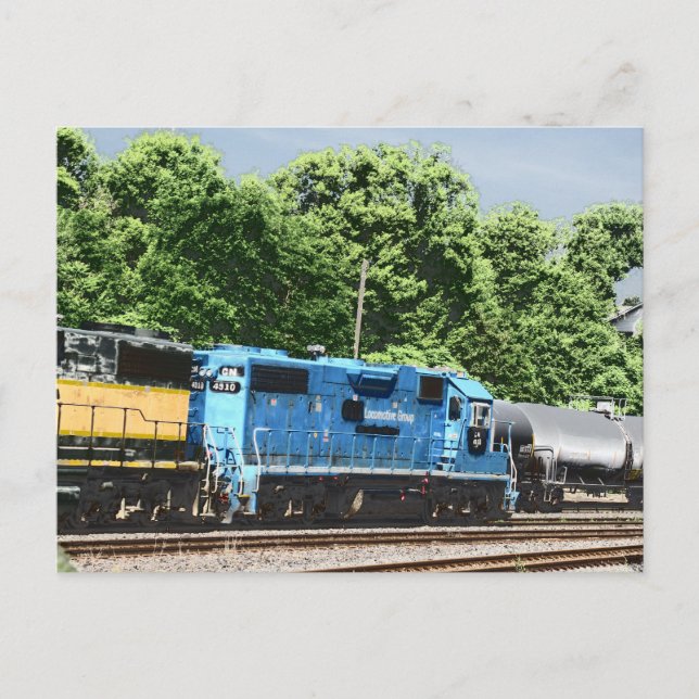 CN 4910 blue and white "smurf" locomotive Postcard (Front)