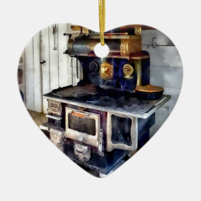Coal Stove in Kitchen Ceramic Ornament (Front)