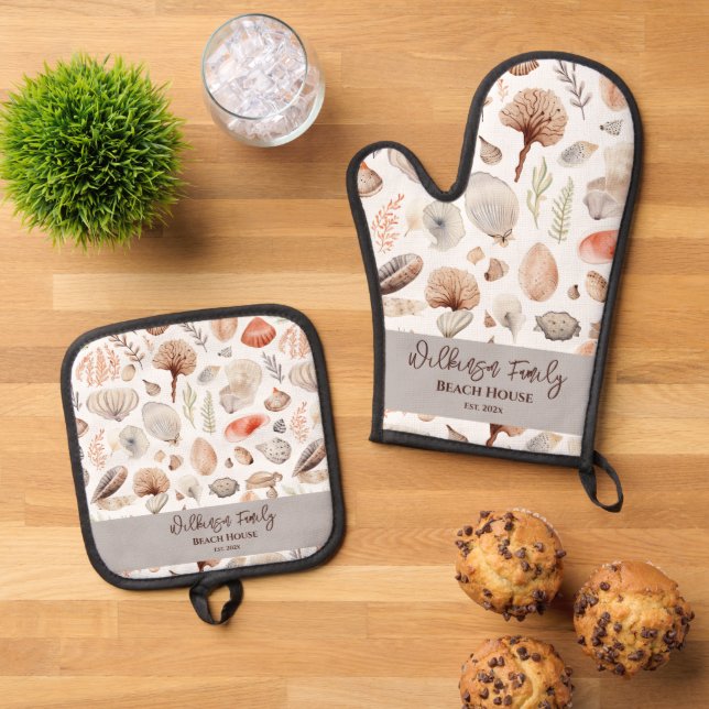 Coastal Beach House Seaside Shells Oven Mitt & Pot Holder Set (Top Down)