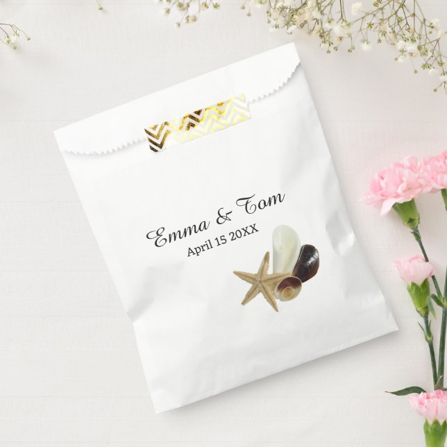 Coastal Chic Minimalist Seashell Bouquet Favor Bag (Sealed)