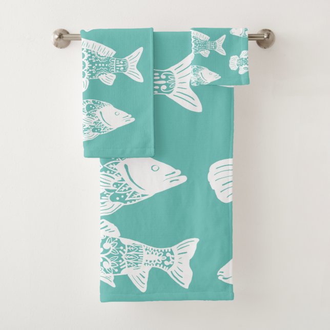 Coastal White Floral Fish & Sea Green Bath Towel Set (Insitu)
