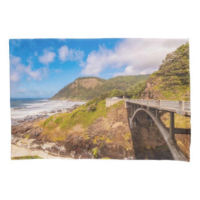 Coastline | Cook's Chasm, Yachats, Oregon Pillow Case (Front)