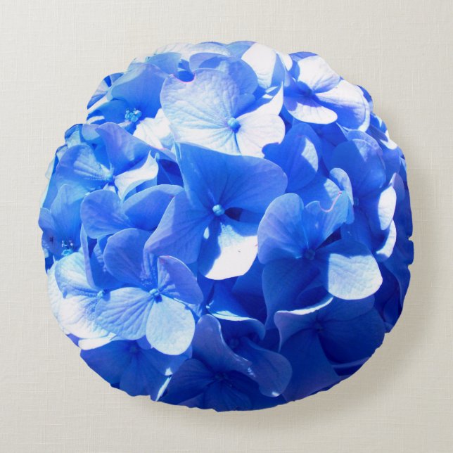 Cobalt blue floral elegant blue hydrangeas  round pillow (Front)