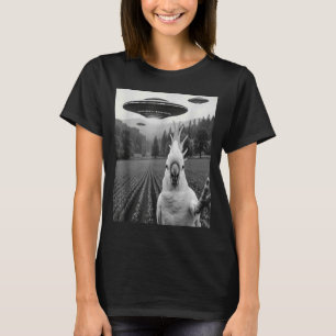 Cockatoo Selfie with Alien UFO Funny Cockatoo Bird T-Shirt