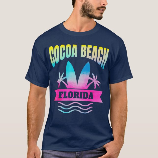 Cocoa Beach Florida Vacation Souvenir for Men Wome T-Shirt (Front)