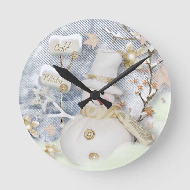 Cold Winter Snowman Round Clock (Front)