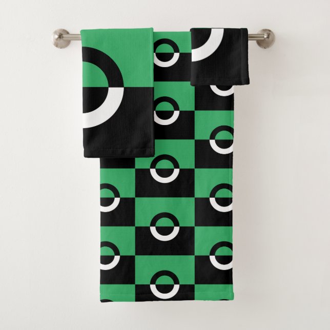 Color Block Circle Bath Towel Set (Insitu)