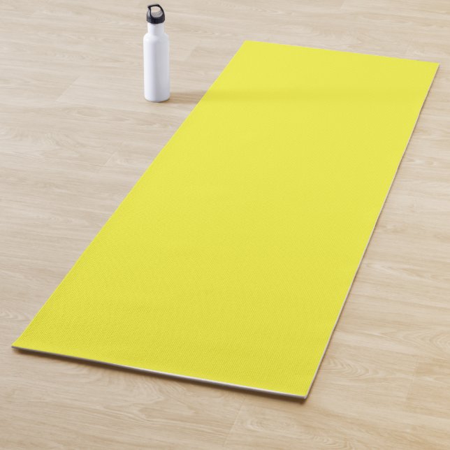 color maximum yellow yoga mat (In Situ)