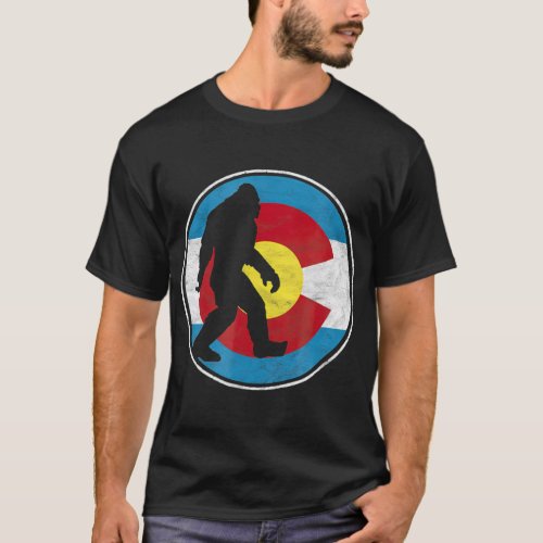 Colorado Flag Bigfoot Silhouette Design Retro T_Shirt