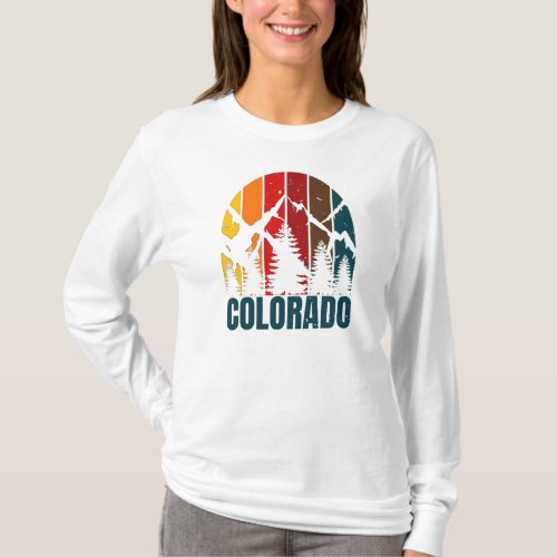 Colorado Mountains Retro T_Shirt