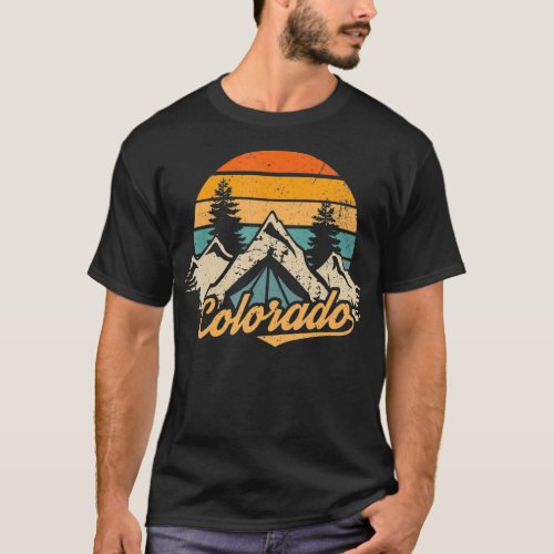 Colorado   Retro Vintage Mountains Nature Hiking T_Shirt