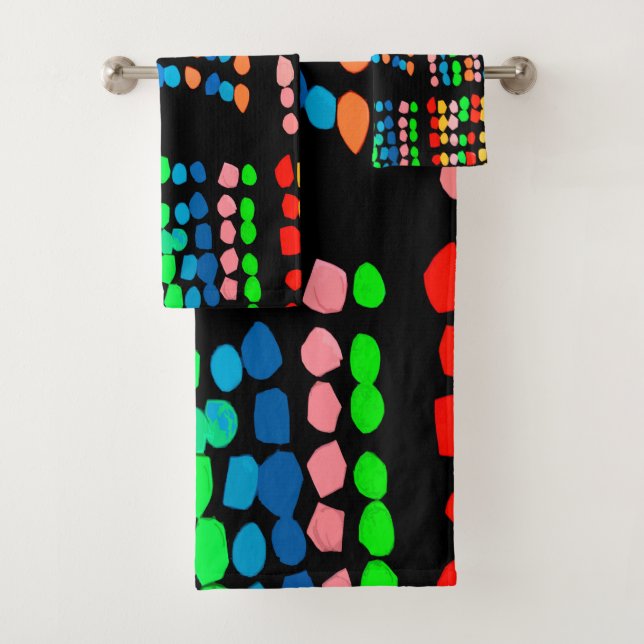 Colored dots bath towel set (Insitu)