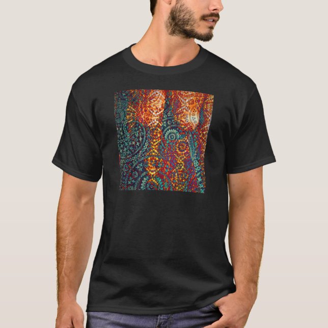 Colored Paisley pattern T-Shirt (Front)